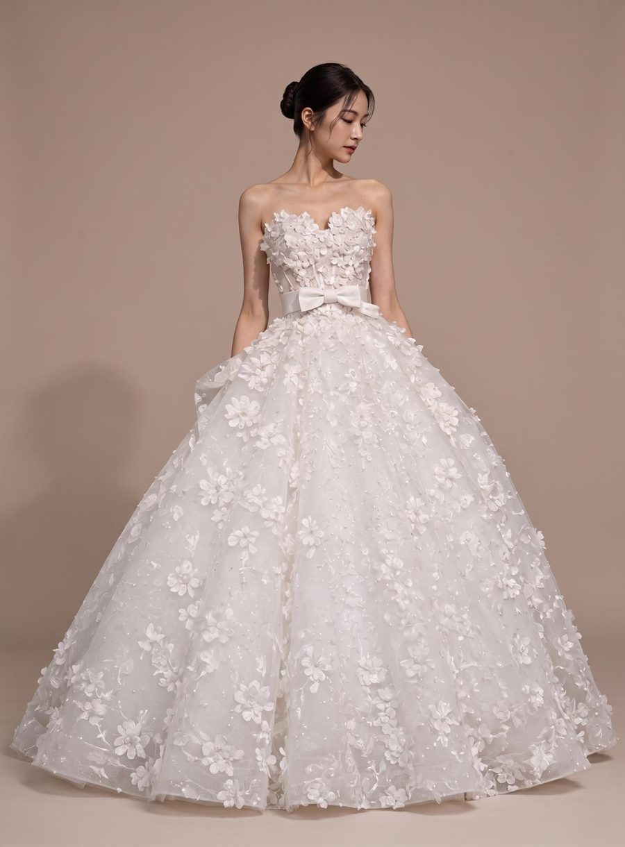 Style 26·07 — 3D flower appliqué gown in beaded tulle